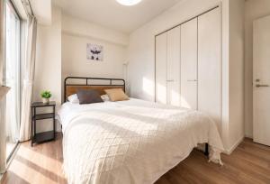 -Tokyo mirai 5F- Just 5 minutes and one stop to Shinjuku Station! An 8-minute walk from Higashi-Nakano Station