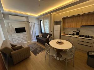Detached apartment close to the sea