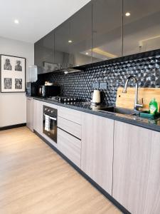 Lux Homes ESCADA 2Bedroom 1504