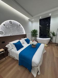Luxurious suite with hot tub