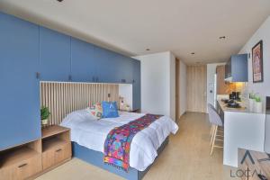 Apartment with exterior balcony 509