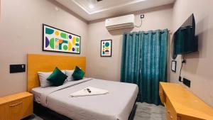 FabHotels Grand Residency