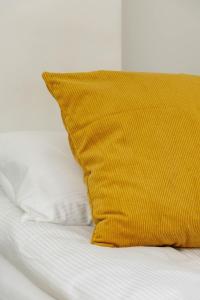 Cosy Studio with Air Conditioning by Noclegi Renters