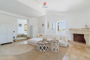 Villa Lumina by Vivimy