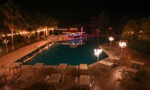 Lycus River Thermal Hotel