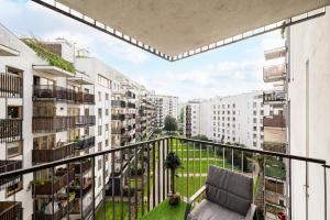 Wola Banderii Homely Apartment by BookingHost