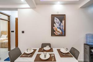 SeyniKe Radium Nyali 3BR Pool, AC Beach 15 Min