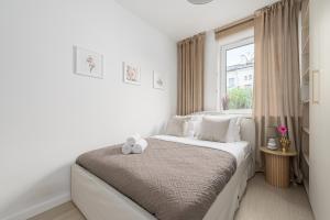 Lumina I 4-room Apart with Parking I Balcony & near ZOO