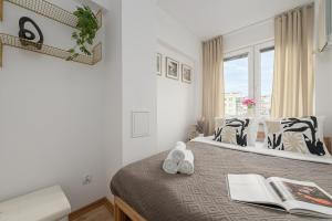 Lumina I 2BR Apart with Balcony I near Arkadia Mall