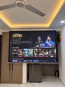 Elara Homes Movie Night Sunset Views Wi-Fi