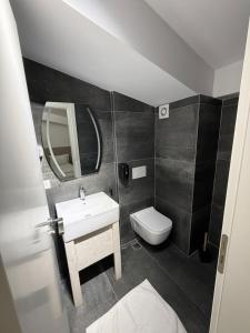 Leon Hotel