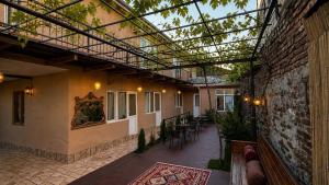 Grape yard - Guest House in Tbilisi