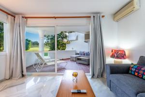 Mijas Golf & Sun 2-Bed Apartment