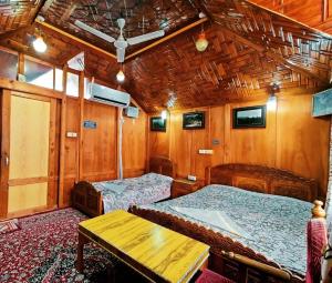 Houseboat Kings Paradise