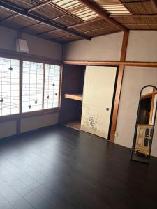 OUR HOUSE 本館a