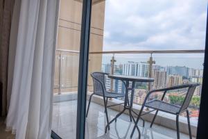 Modern 2BR Apt En-suite ,Kilimani ,Pool & Gym