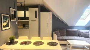 Apartamenty Pastelowe blisko centrum Karpacza z parkingiem, balkonem w zielonej okolicy