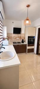 Brown Residence - Elegant Aparthotel