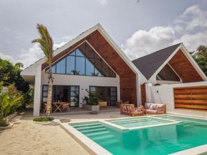 Solymar Villa 3