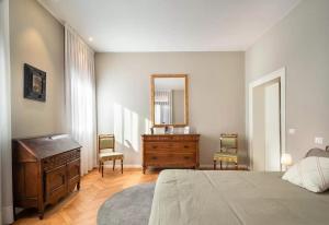 Ca delle Contesse Luxury waterfront apartment