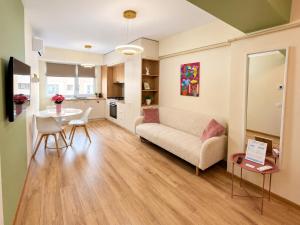Rezidential Bacovia Olive by Rooms