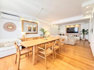 Home Out Luxury Marina Apartment - 2 Bedrooms Sea View