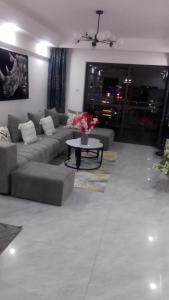 The Oulas modern 2bdr apartment,pool,gym,city view,cctv