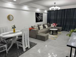 The Oulas modern 2bdr apartment,pool,gym,city view,cctv