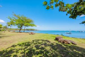 Riverside Serenity Duplex pool sea beach access