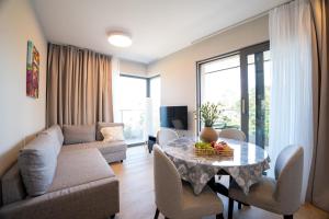 APARTAMENTY MIERZEJA - Sea Park z widokiem na morze, Krynica Morska