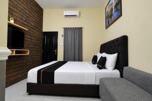Hotel O near Mall Boemi Kedaton formerly House Of Tuwuh 2