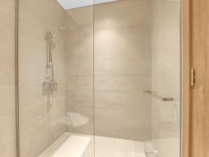 Stylish 1BR in Azizi BeachFront with Beach, Pool, Gym
