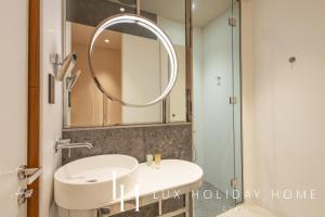 LUX The Five Star Modern Studio 2