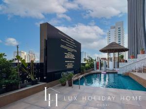 LUX The Five Star Modern Studio 2