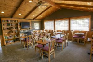 Poulsbo Inn & Suites