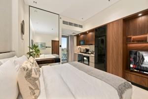 Bloomfields Studio in Torino by Oro24