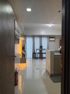 Hannahs Place Studio Unit at One Lakeshore