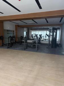 Hannahs Place Studio Unit at One Lakeshore
