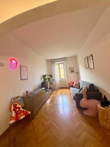 comfy home in Rome