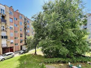 Cosy Home with Balcony, Netflix & Fast WiFi, Self Check-in