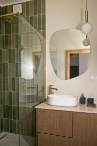 Apartament Powoli - Stare Miasto, 62m2, zieleń, design, darmowy parking
