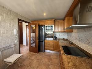 El Balcón del Mediterráneo con 3 dormitorios y piscina by Turihome