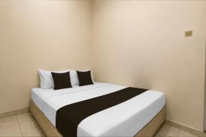OYO 95178 Azifa Guest House