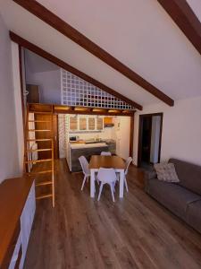 Wood flat Edolo