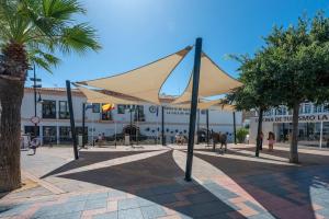 LXR Arena Suites 2-bedroom suites steps from the ocean