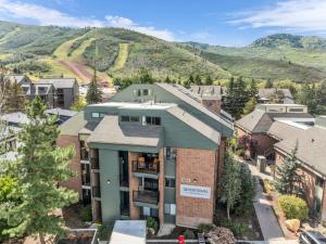 Park City Gem - Walk to Slopes Shared Hot Tub