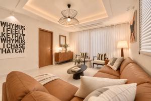 Luxury Family Penthouse with 4 Bedrooms, 2 Bathrooms and Private Gym