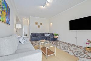 Old Bridge Waterfront View Apartment, Chalkida