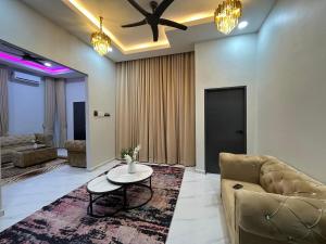 Anak Perantau Private Pool Family Stay Homestay