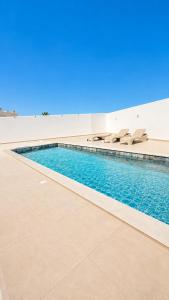 Villa with pool in Djerba , near the beach